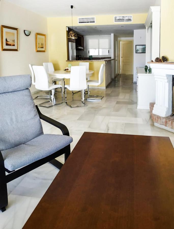 Homelystay-Benalmadena, Puerto Marina Eksteriør billede